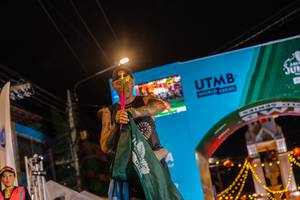 BIB: 00000
                            <button type="button" onclick="openModal(21811760)" class="btn btn-primary btn-sm float-right btn-popup" data-toggle="modal" data-target=".modal-high-quality">
                        <i class="fas fa-shopping-cart"></i> Add to Cart
                    </button>
                                            <button type="button" onclick="isThisMe(21811760, true)" class="btn btn-success btn-sm float-right btn-popup btn-isme hidden" data-toggle="tooltip" data-placement="bottom" title="นี่คือรูปของคุณใช่ไหม คลิกที่นี่เพื่อเอาเข้าอัลบั้ม">
                        <i class="fas fa-plus"></i> Add to album
                    </button>
                    <button type="button" onclick="isThisMe(21811760, false)" class="btn btn-warning btn-sm float-right btn-popup btn-isnotme hidden">
                        <i class="fas fa-ban"></i> Remove from album
                    </button>